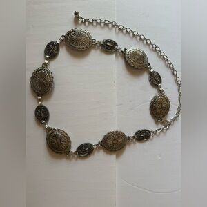 Women’s Silvertone Concho Adjustable Chain Belt NWOT, Size Medium - Large